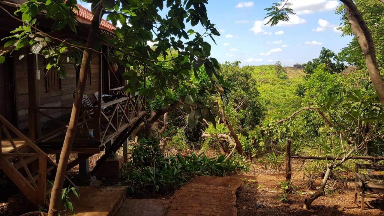 Nature House Eco-Lodge& Trekking Banlung Exteriör bild