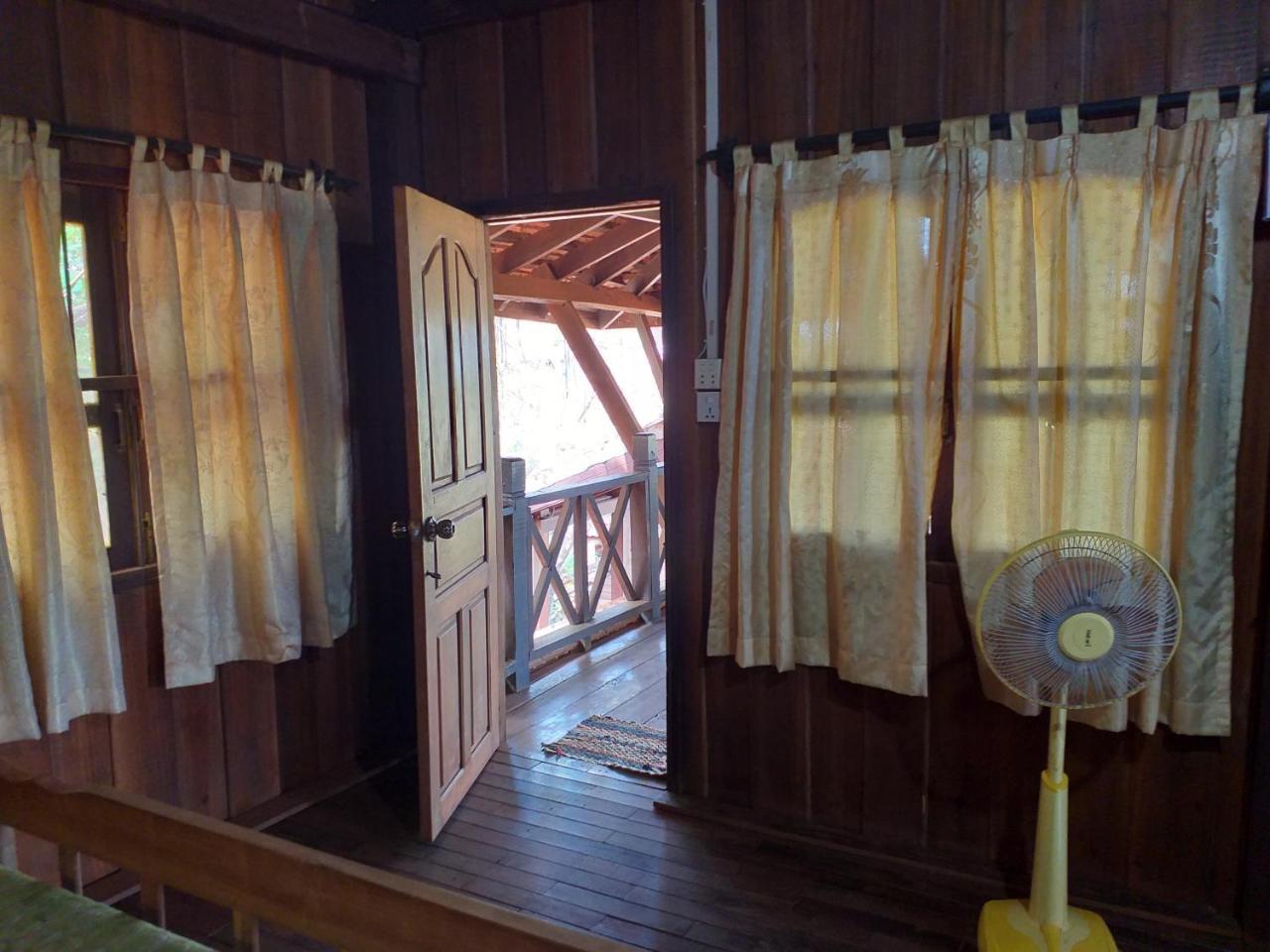Nature House Eco-Lodge& Trekking Banlung Exteriör bild